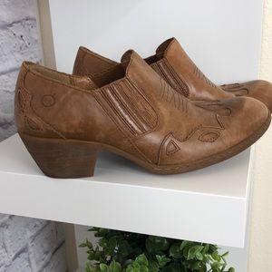 Born Booties size 8